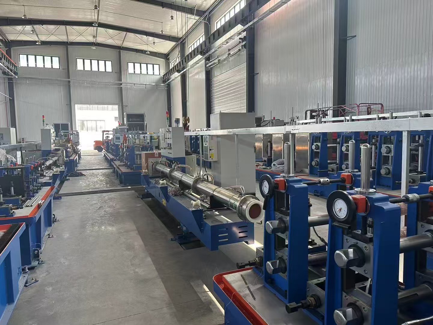 Pipe making machine